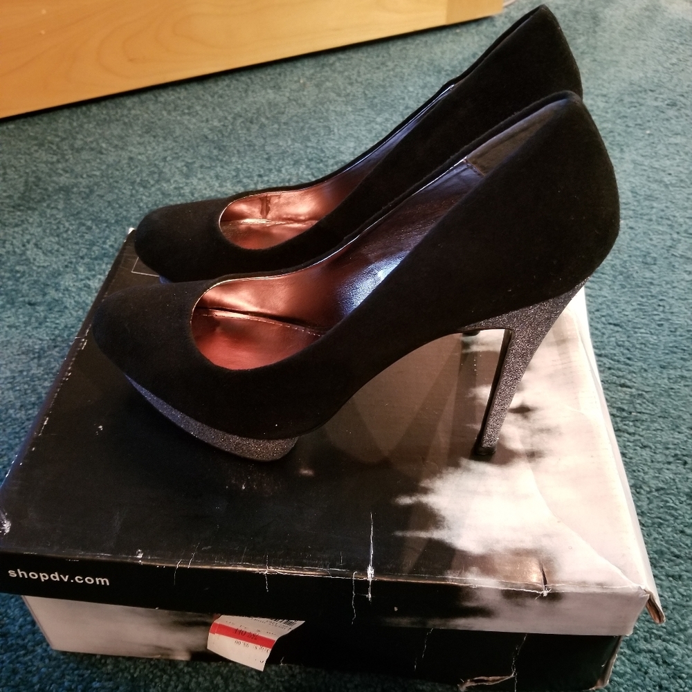 Dolce Vita DV Bessie Black Suede 8.5